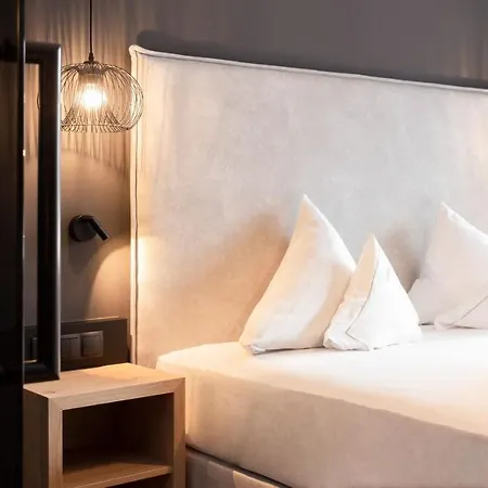 Hotel Alpine Sportalm Sankt Leonhard im Pitztal