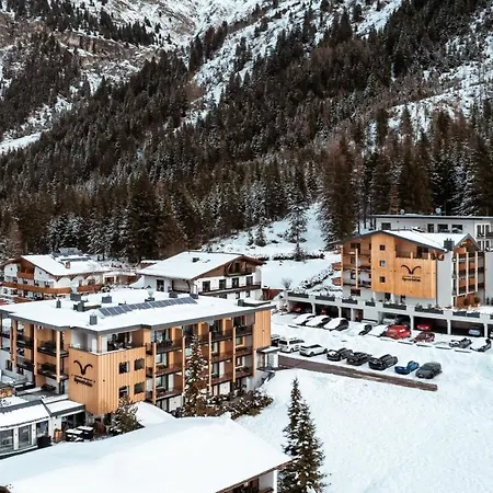 Hotel Alpine Sportalm 4*