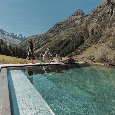 Alpine Sportalm Hotel