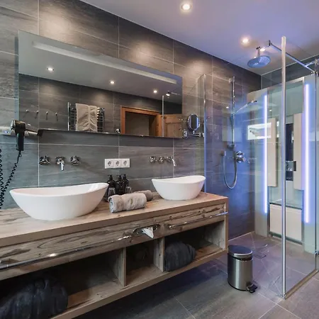 Hotel Alpine Sportalm 4*