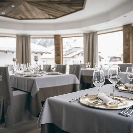 Alpine Sportalm Hotel Sankt Leonhard im Pitztal