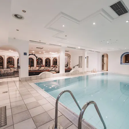 Hotel Alpine Sportalm 4*