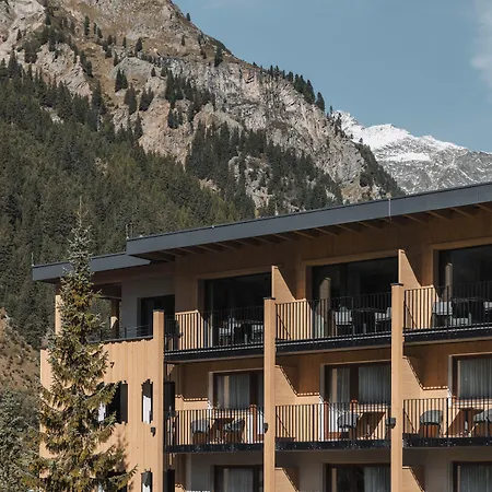Alpine Sportalm Hotel 4*
