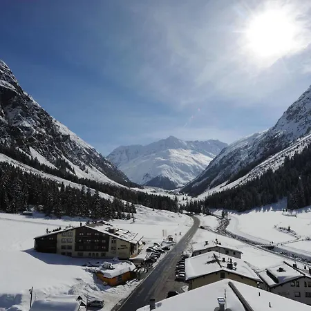 Alpine Sportalm Hotel 4*